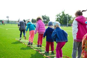 Jak wspierać rozwój logicznego myślenia u dzieci przez zadania matematyczne