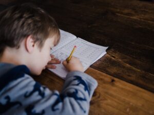 Jak wzmocnić więź rodzeństwa: 5 prostych sposobów