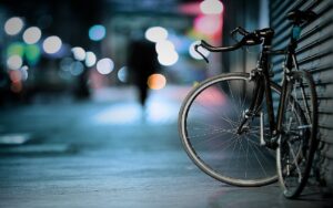 Co obejmuje profesjonalny serwis rowerowy: zakres przeglądu podstawowego i kompleksowego